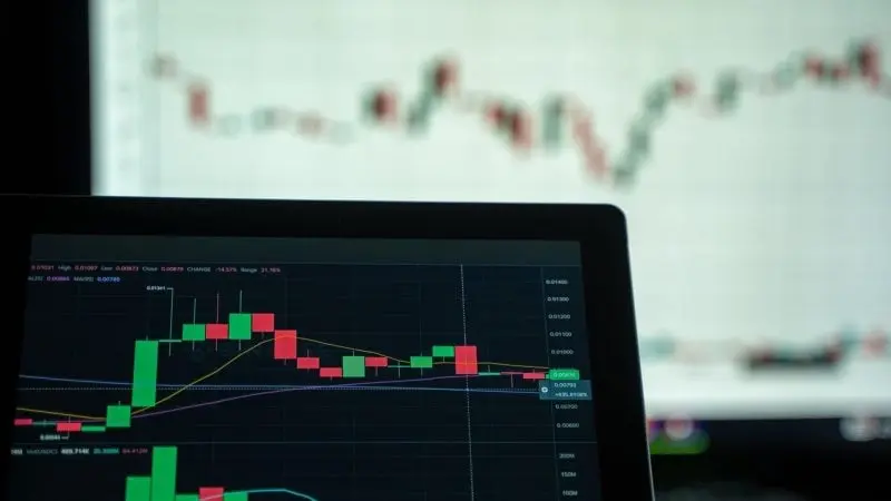 Hackerul de la Bitget mută 1,23 milioane dolari prin portofelele calde ale Binance